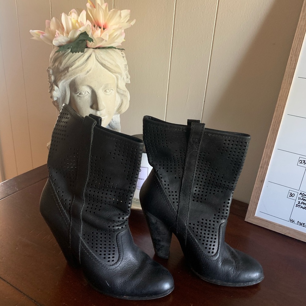 Sam Edelman Black Boots size 8